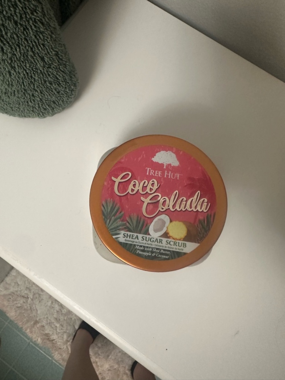 Bath & Body Works Coco Colada Shea Sugar Scrub - Pink & Orange Lid